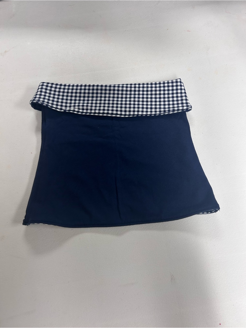 Hollister Navy Crop Top with Navy-and-White Gingham Fold